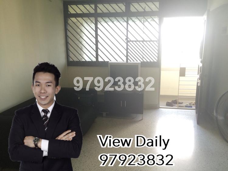Queen's Close thumbnail photo